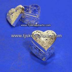 Box Jantung Grajen  4 cm tg: 4 cm TNI x