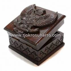 LPA 084 Box persegi Garuda 15 x 15 x 10 WYM