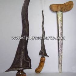 Keris Pulanggeni Luk 5  Kulit Semongko Mataram (B1)