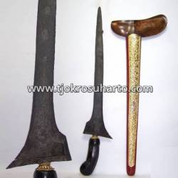 CKK 317 Keris Jalak Tilam mupih Turune warih Tuban (B2)