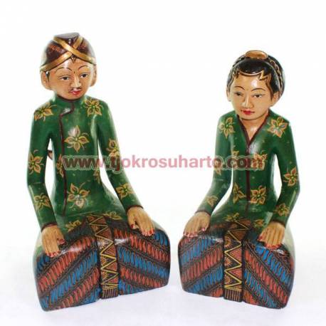 LCP 040 Loro Blonyo Basahan 35 Cm cat lawasan Blangkon