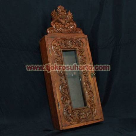 Kotak Keris Gantung Kaca cunduk HB 13x31x65 cm WYM