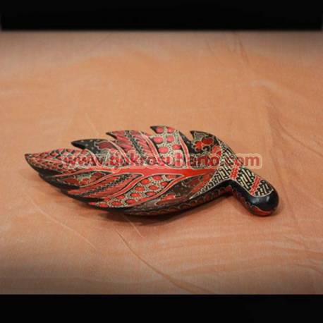 LBA 039 Piring daun Batik S ZNL