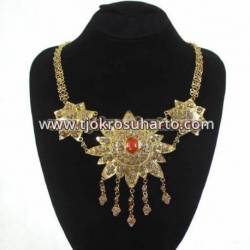 FPK 053 Kalung Bandul Matahari batu warna merah fmm 536 AGS
