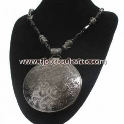 EPK 029 Kalung Perak bakar tatah bulat lung (1) SRE