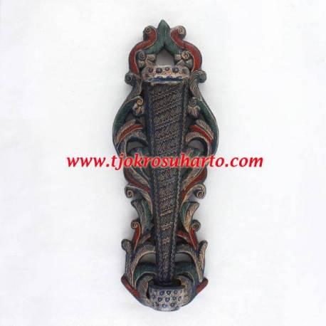 Tempat Keris Dinding Daun HB CTH 011 16x 42 cm