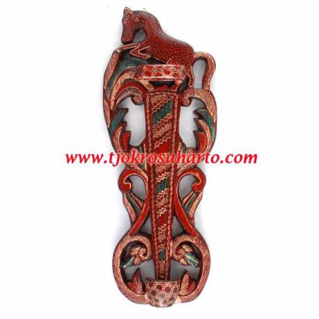 Tempat Keris Dinding lung atas kuda 16x39 cm cth 035 SPD