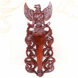 Tempat Keris Dinding Tanggung Garuda WYM