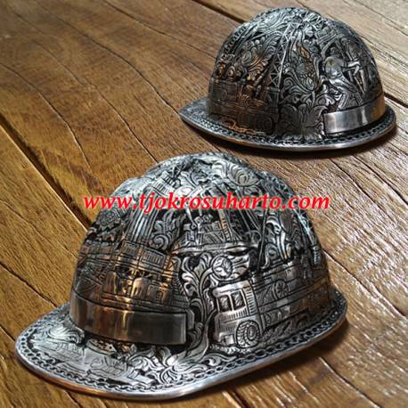 Helm Proyek Almunium ukir Batubara 23x16x30 cm TPN