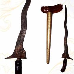 Keris Pulanggeni Luk 5  adeg Mataram (B1)