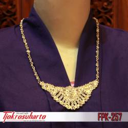Kalung tretes batu perak (E) FMM 583